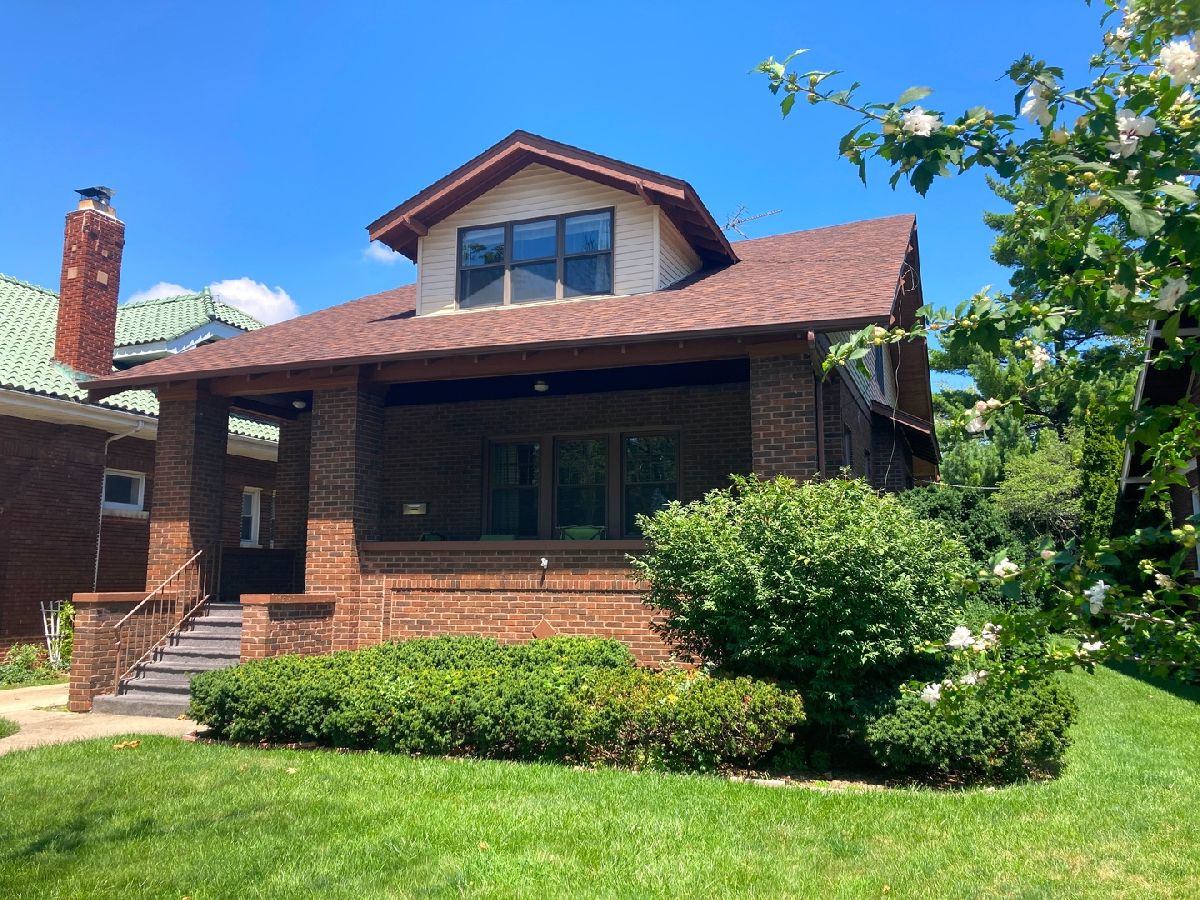 Homes & Condos & Townhomes Sold Silk Stocking Des Plaines Illinois, 1304 Prairie