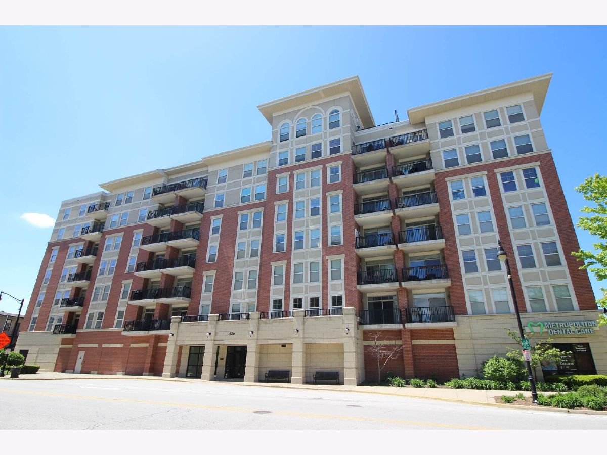 Condominiums Rented Metropolitan Square Des Plaines Illinois, 656 Pearson