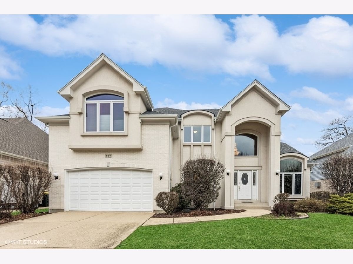 Homes Sold Fairfield Westmont Illinois, 812 Timber Ridge