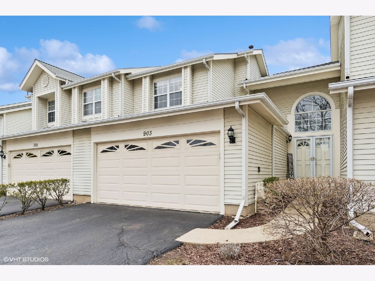 Townhomes & Homes Sold Weathersfield North Schaumburg Illinois, 903 Sturnbridge