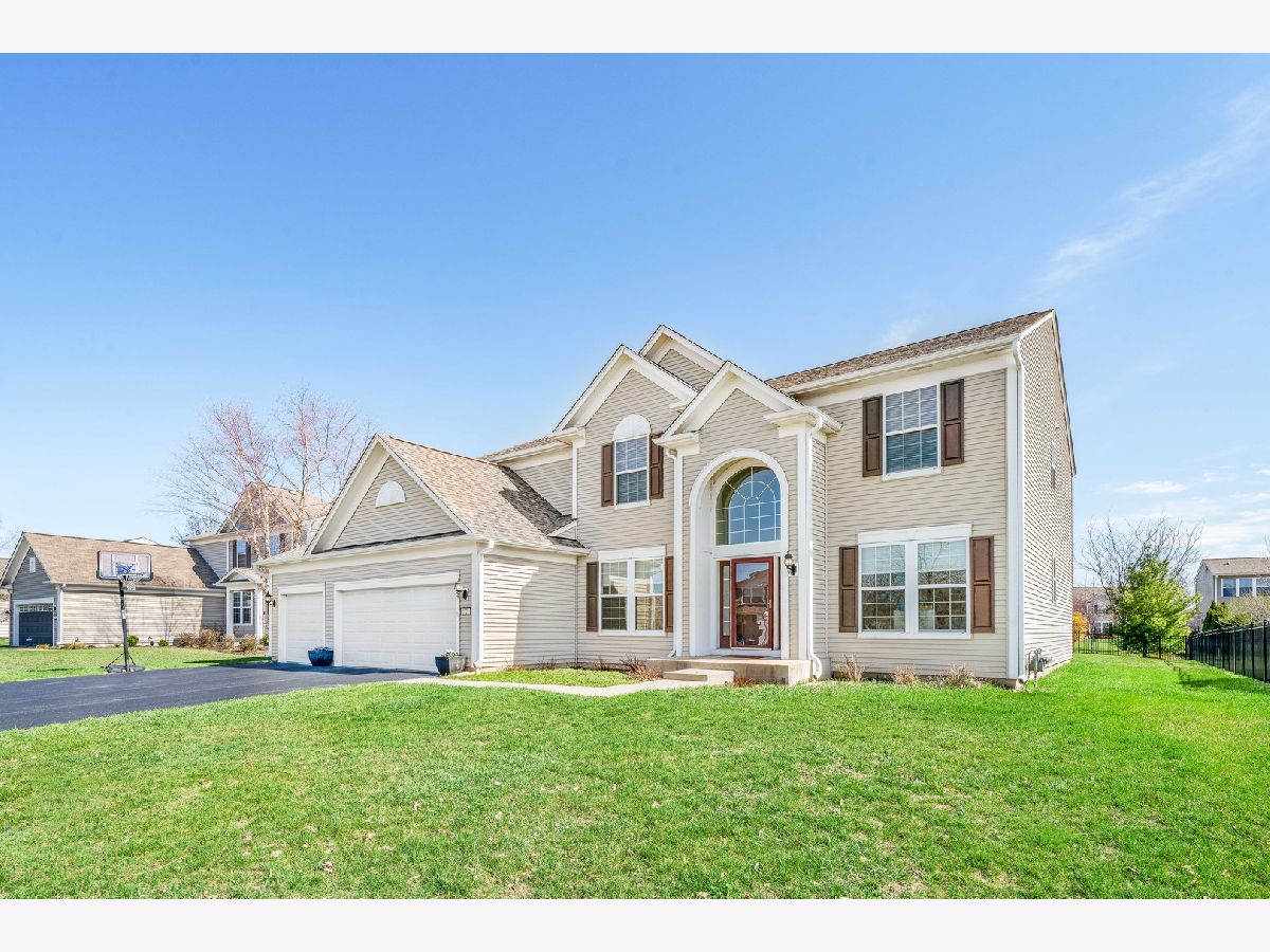 Homes & Townhomes & Condos Sold Autumn Creek Yorkville Illinois, 2326 Lavender
