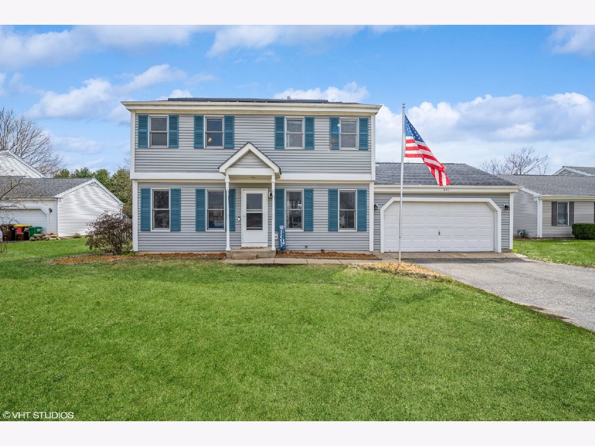 Homes & Condos & Townhomes Sold Deerpass Greens Marengo Illinois, 841 Chestnut
