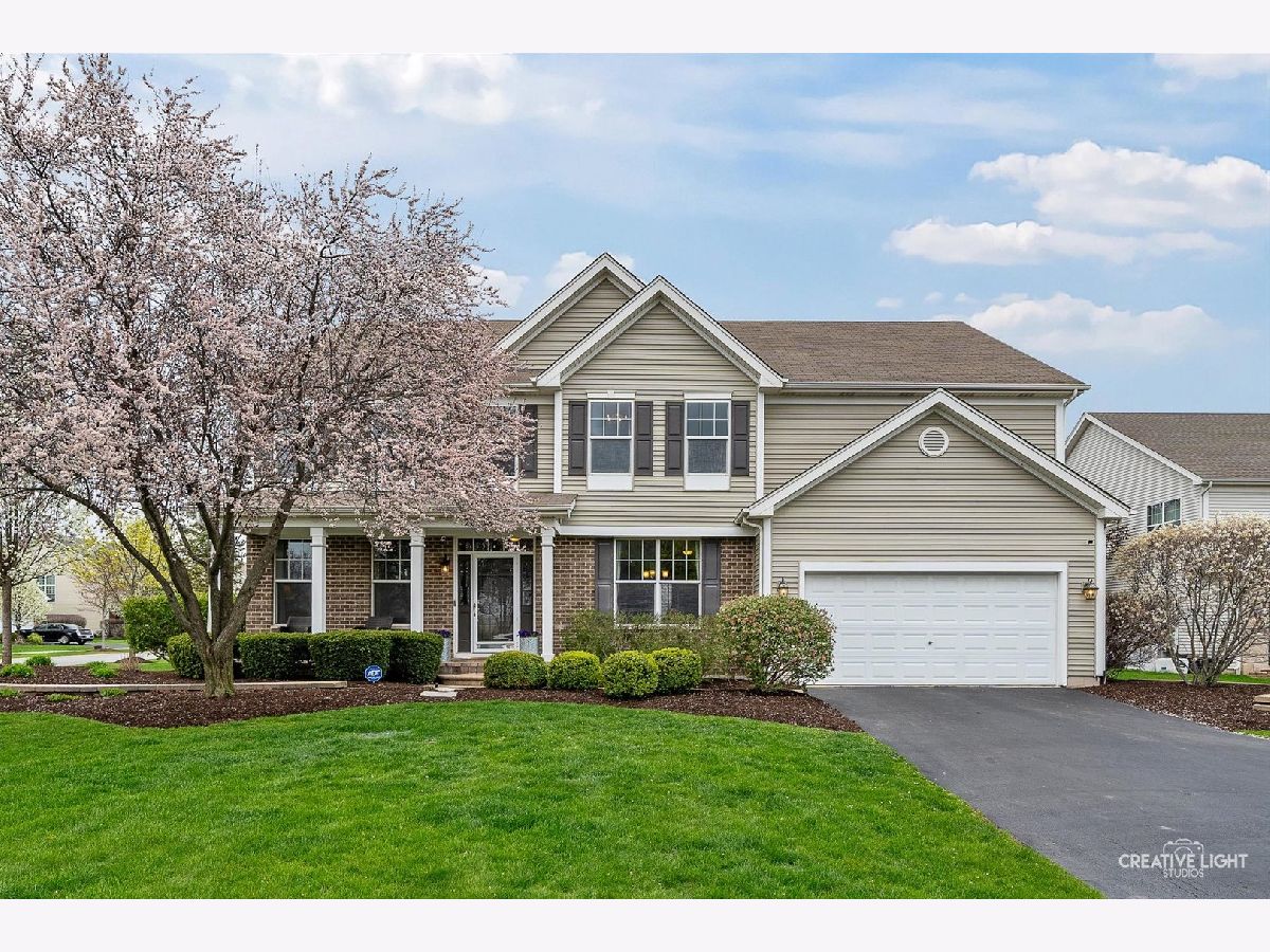 Homes Sold Grande Park Huntercrest Plainfield Illinois, 26624 Grande Poplar