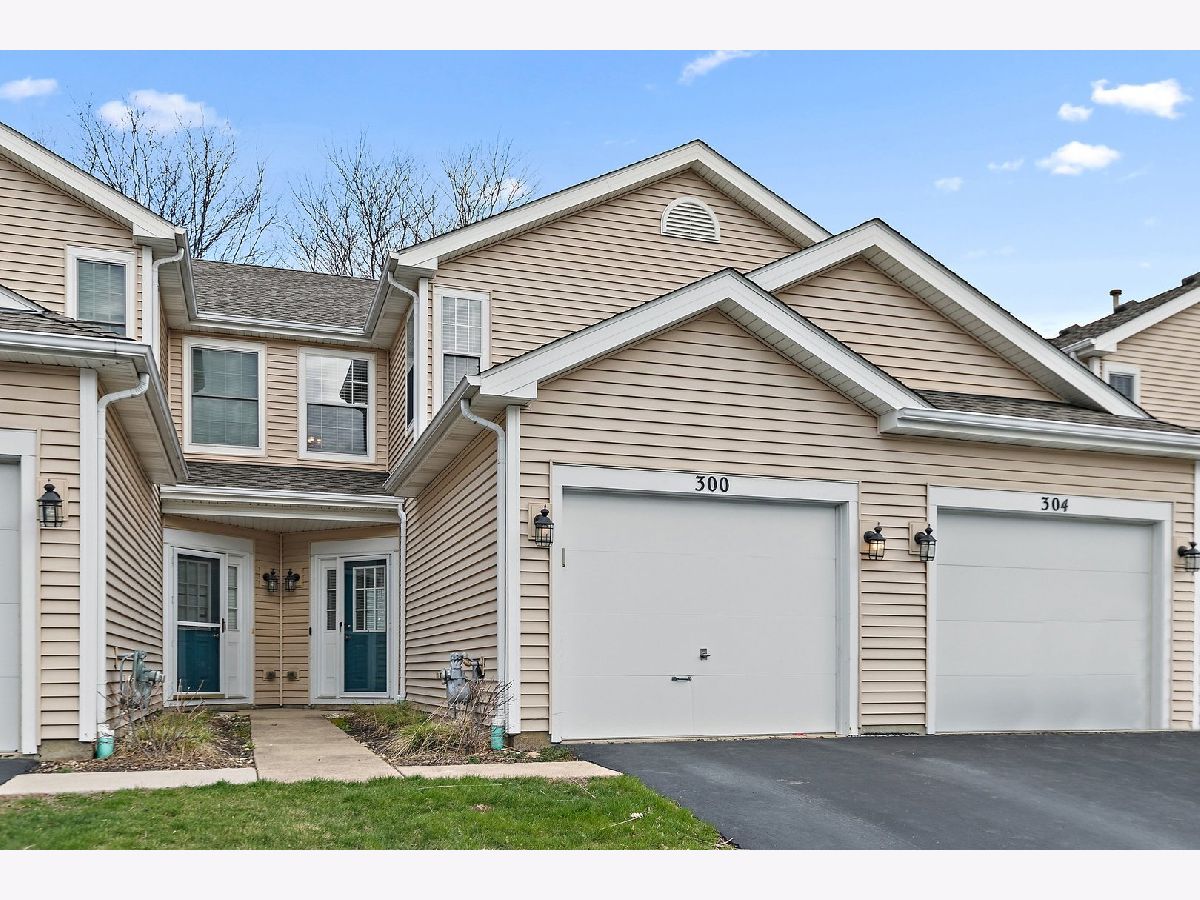 Townhomes Sold Meribel Schaumburg Illinois, 300 Hunterdon