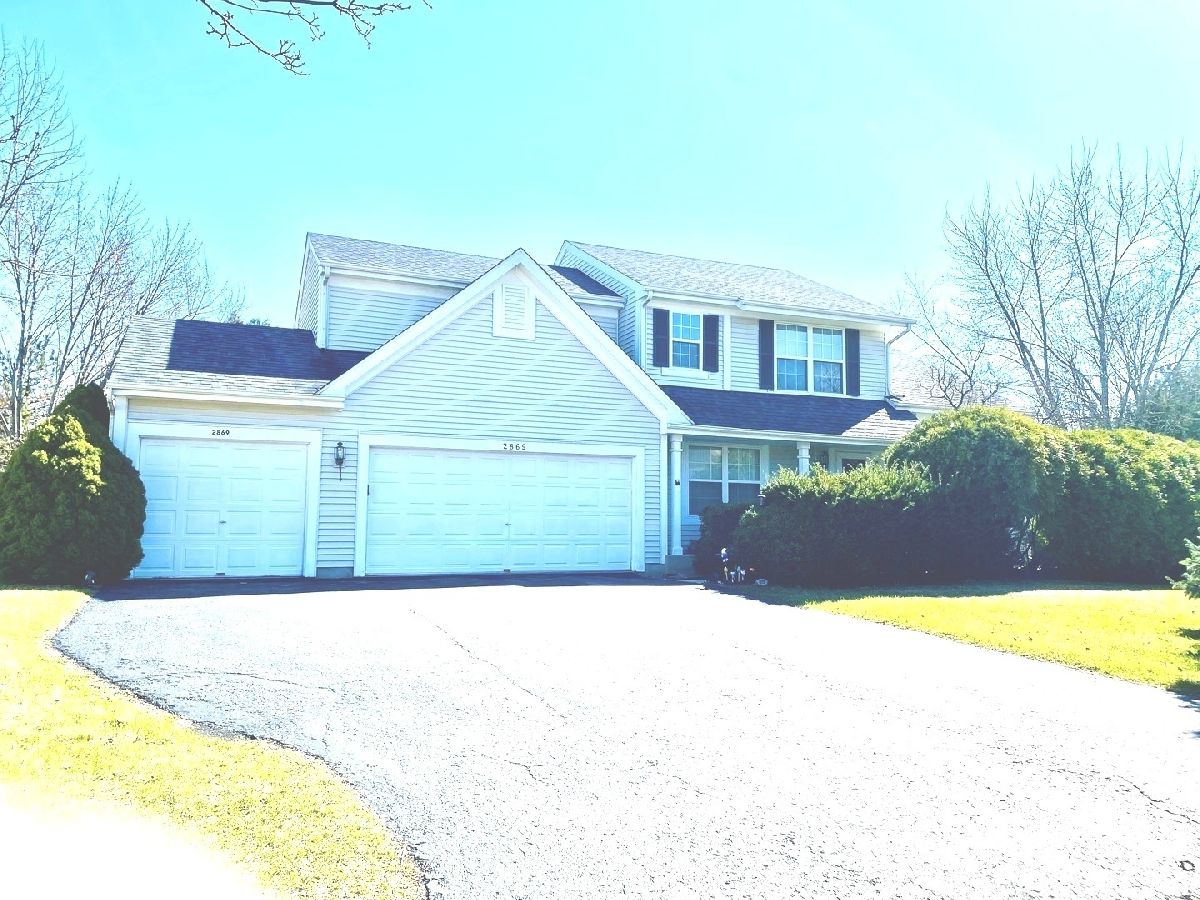 Homes & Condos & Townhomes Sold Heritage Trails Lindenhurst Illinois, 2869 Harrisburg