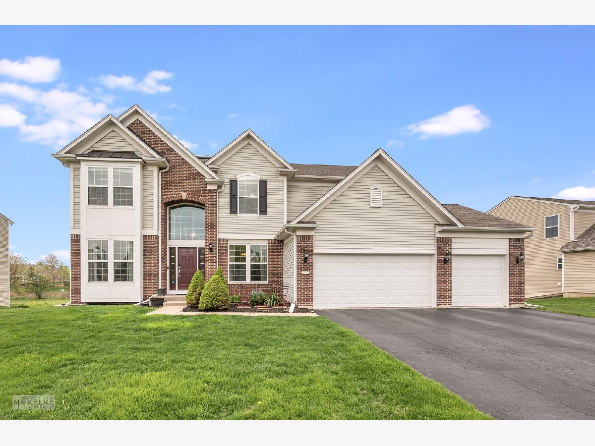 Homes & Townhomes & Condos Sold Autumn Creek Yorkville Illinois, 2475 Emerald