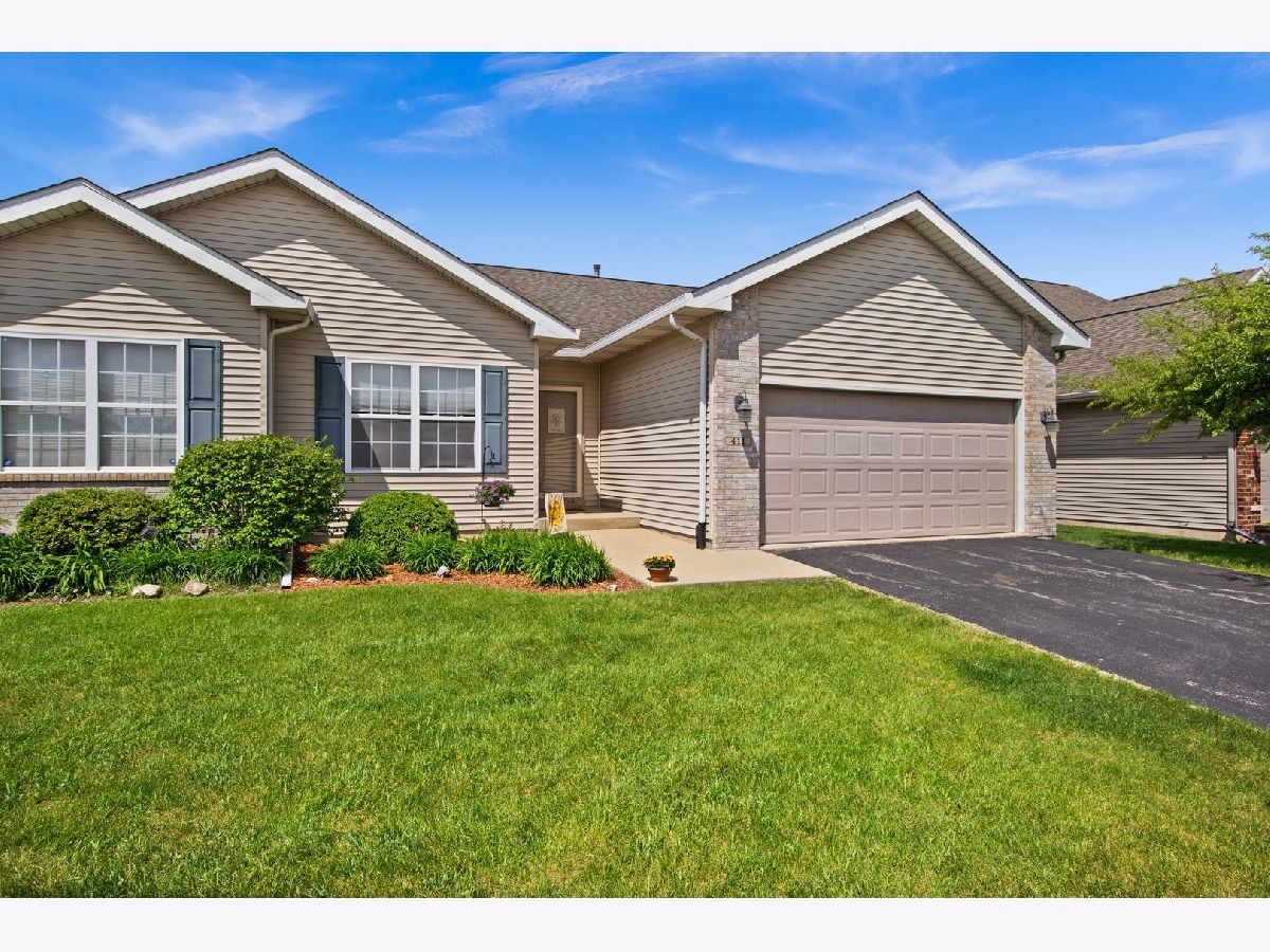 Condos & Townhomes Sold Vista Verde Sycamore Illinois, 411 Anjali