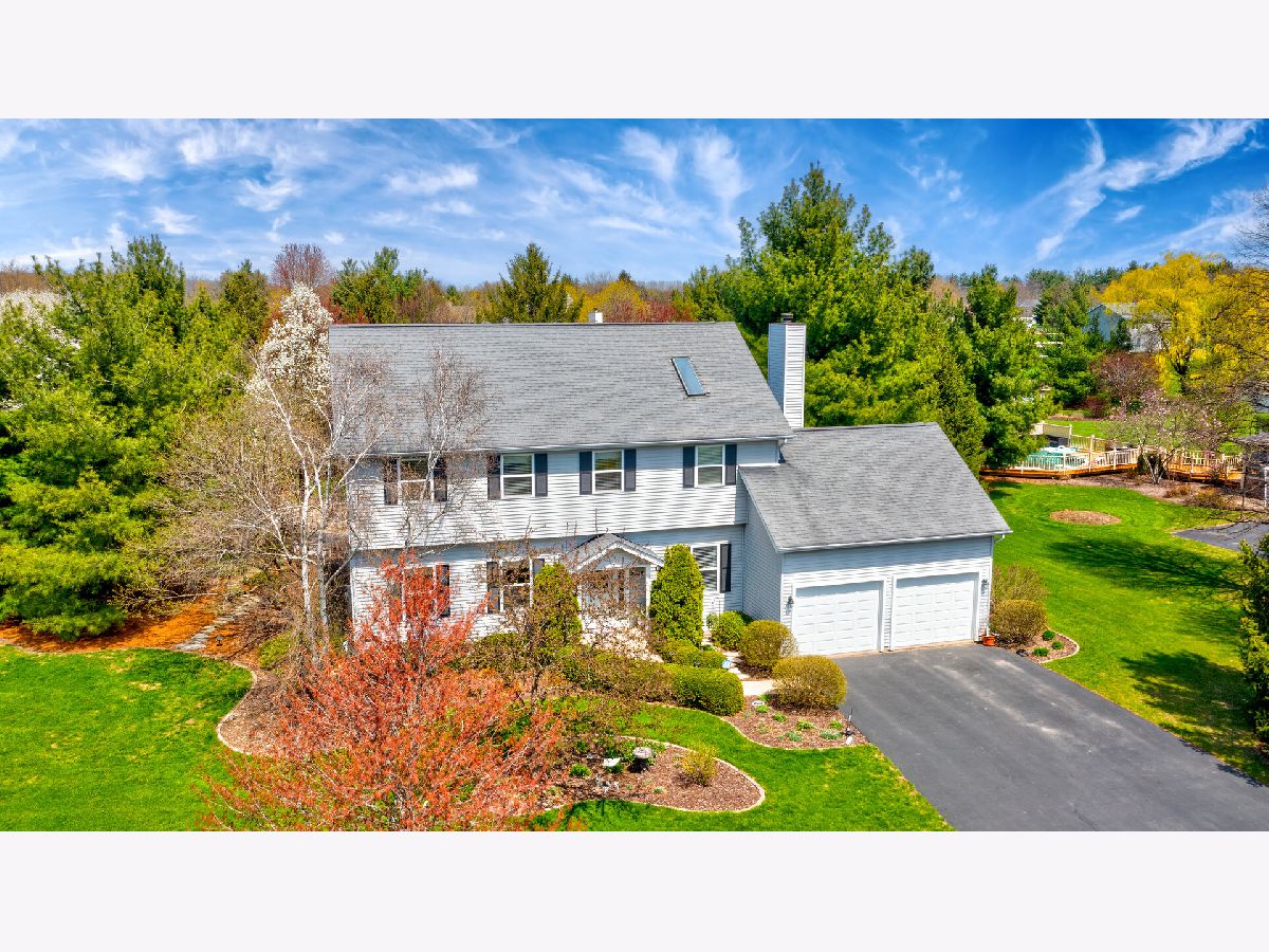 Homes Sold Pine Meadow Spring Grove Illinois, 2414 Hidden Trail