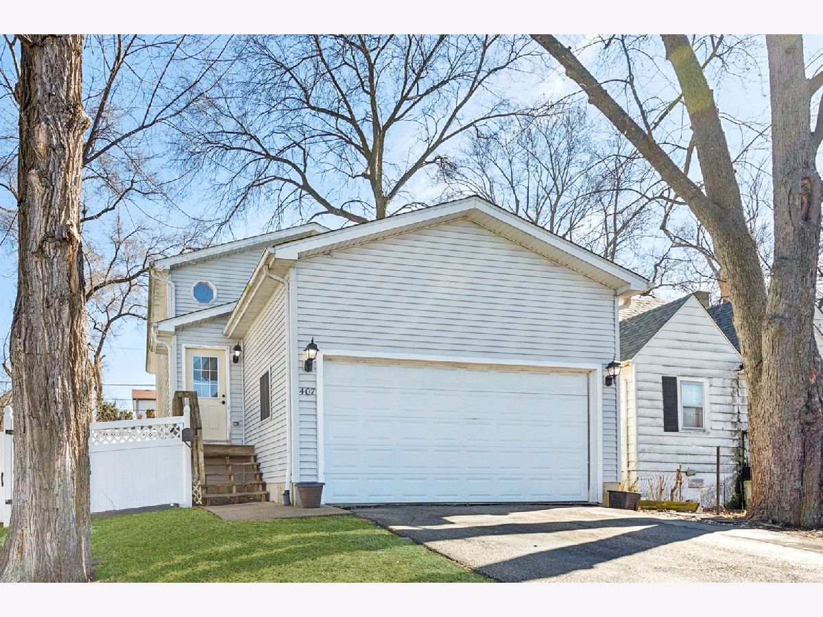 Homes Rented Renehan Beach Round Lake Park Illinois, 407 Clifton