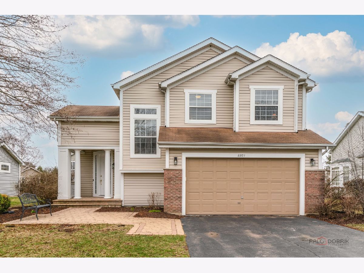 Homes Sold Mirielle Buffalo Grove Illinois, 2209 Avalon