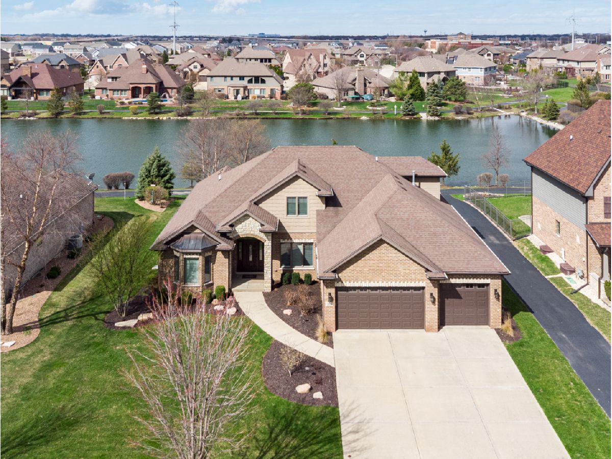 Homes Sold Waters Chase New Lenox Illinois, 2051 Edgeview