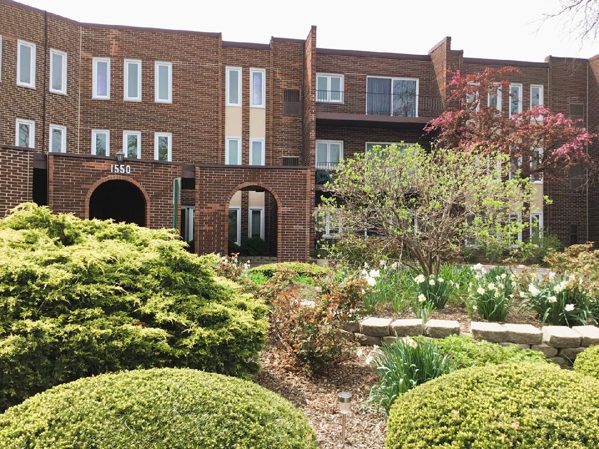  Rented Wheeling Illinois, 1550 Sandpebble