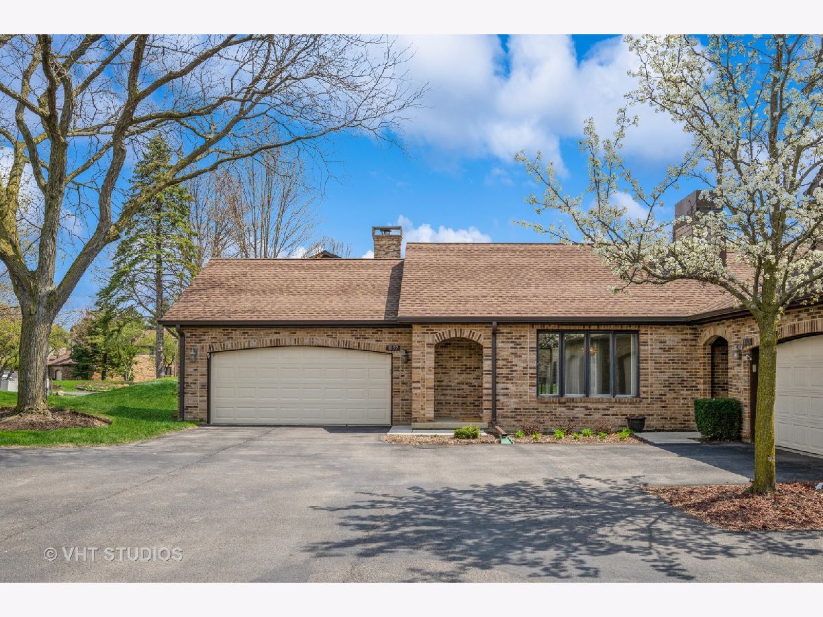 Townhomes & Condos & Homes Sold Villa Olivia Bartlett Illinois, 1827 Golf View