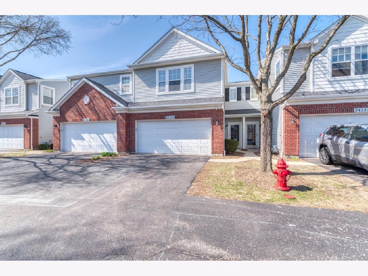 Homes & Townhomes Sold Crossings At Wolf Creek Plainfield Illinois, 24224 Leski