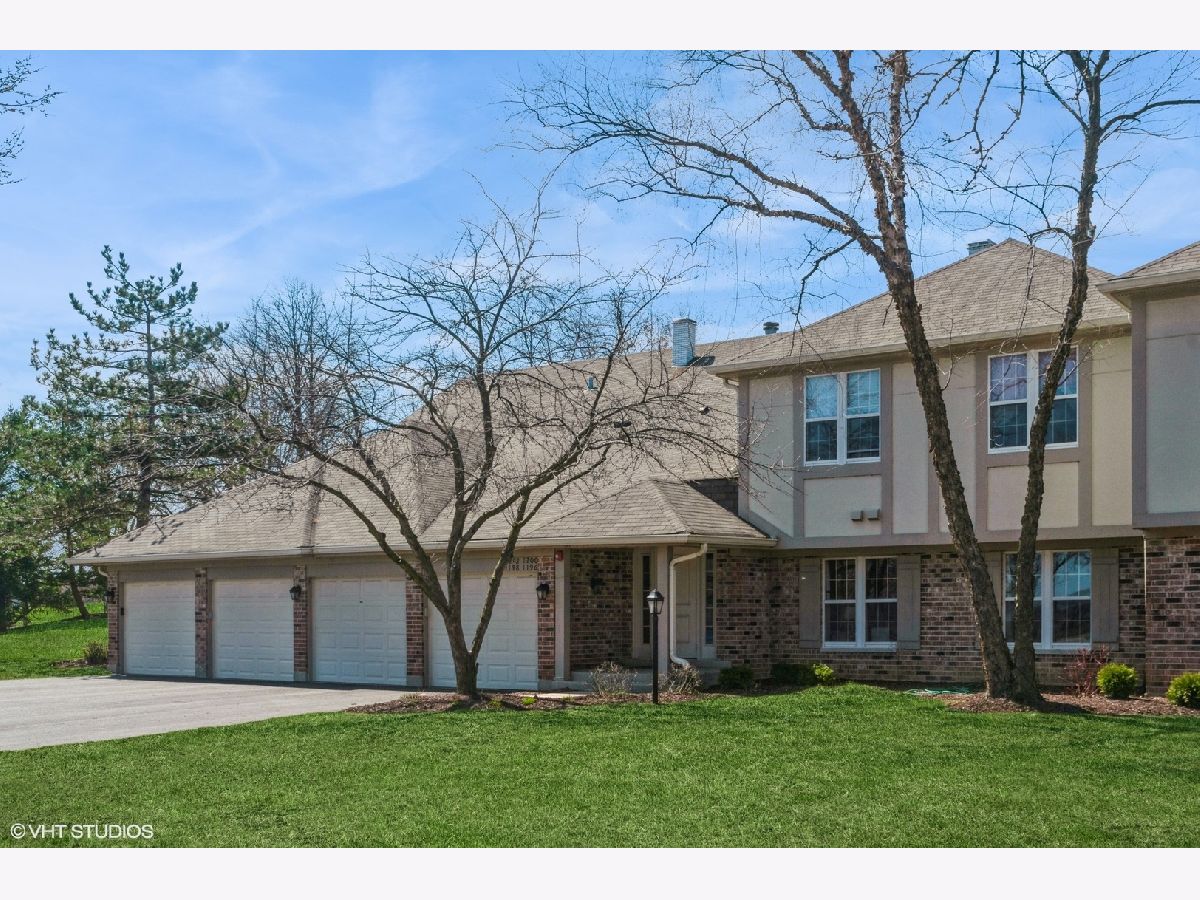 Condos & Townhomes Sold Lake Park Manor Vernon Hills Illinois, 1198 Streamwood