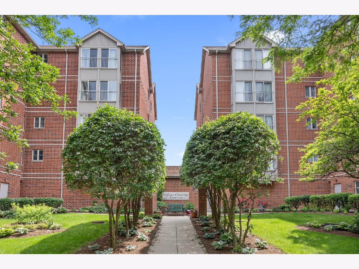 Condominiums Sold Village Crossing Roselle Illinois, 17 Hattendorf