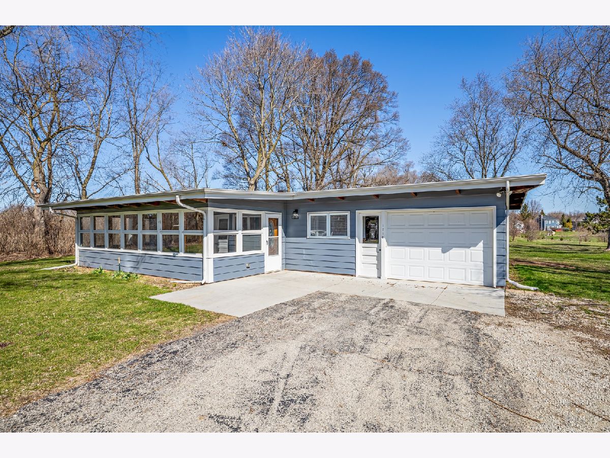  Rented Sleepy Hollow Illinois, 1716 Main