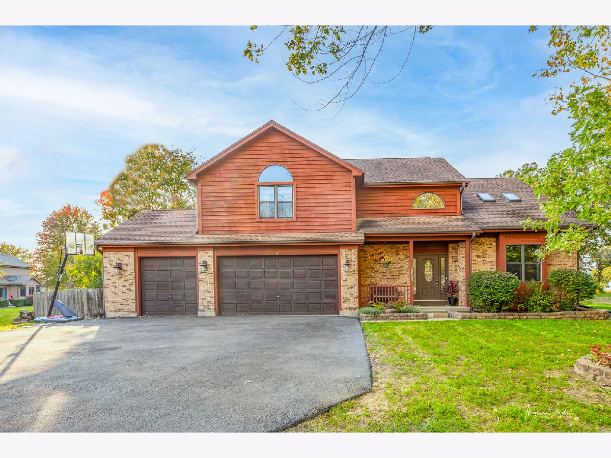 Homes Sold Ishnala Country Estates Lake Villa Illinois, 520 Apache