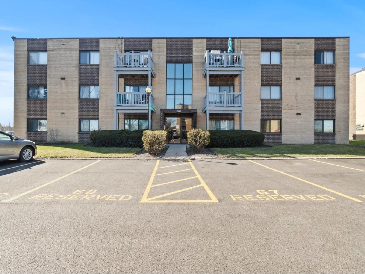 Condominiums Sold Pinecrest Prospect Heights Illinois, 668 Pinecrest