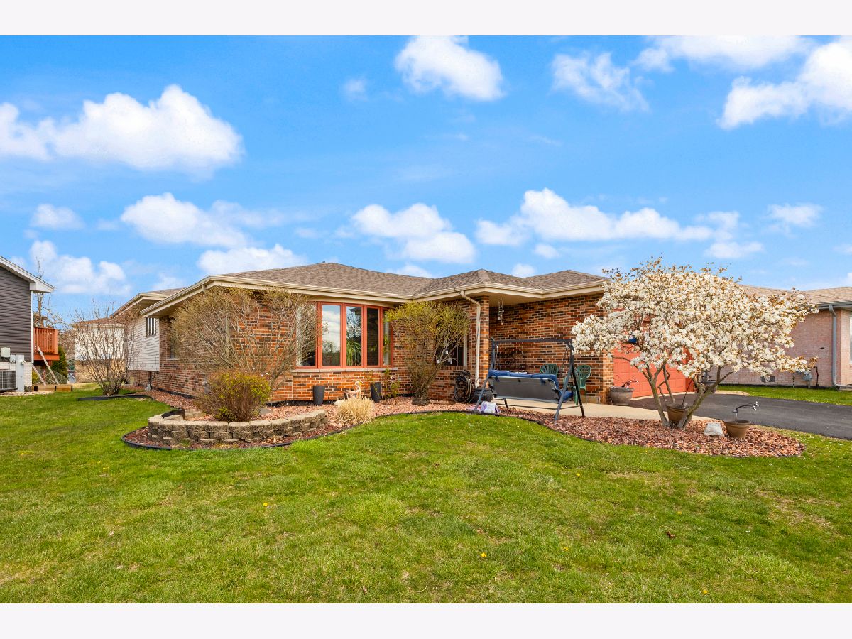  Sold Orland Hills Illinois, 16439 Morgan