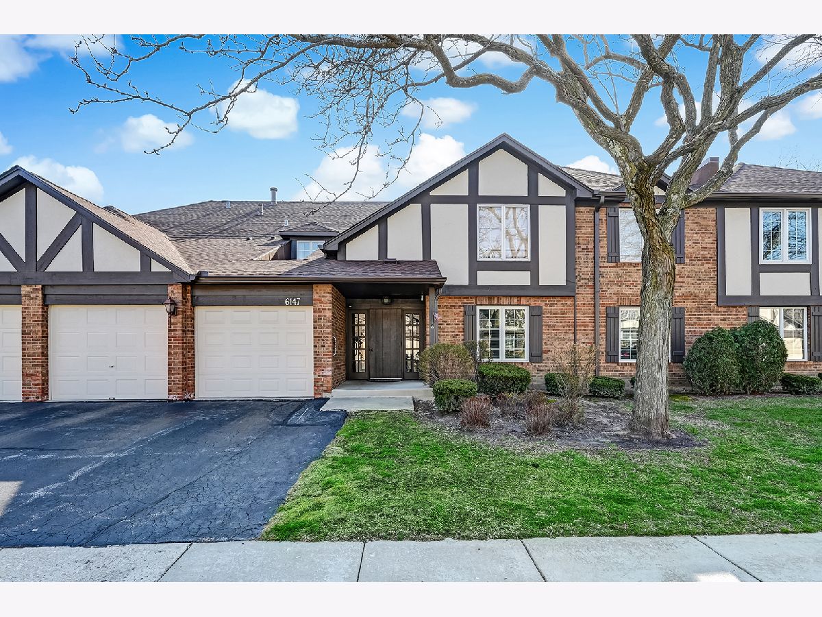 Condominiums Sold Stanhope Square Willowbrook Illinois, 6147 Willowhill