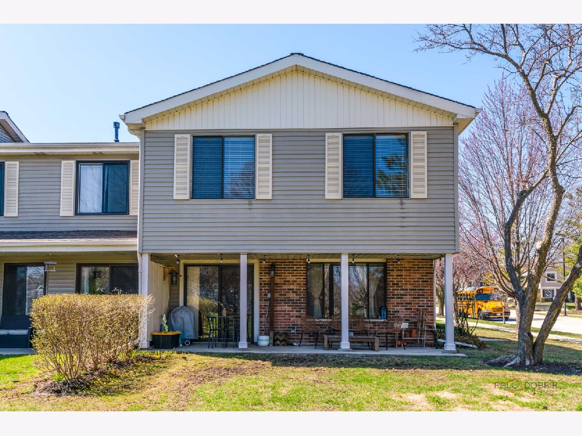 Townhomes & Condos & Homes Sold New Century Town Vernon Hills Illinois, 1013 Polk