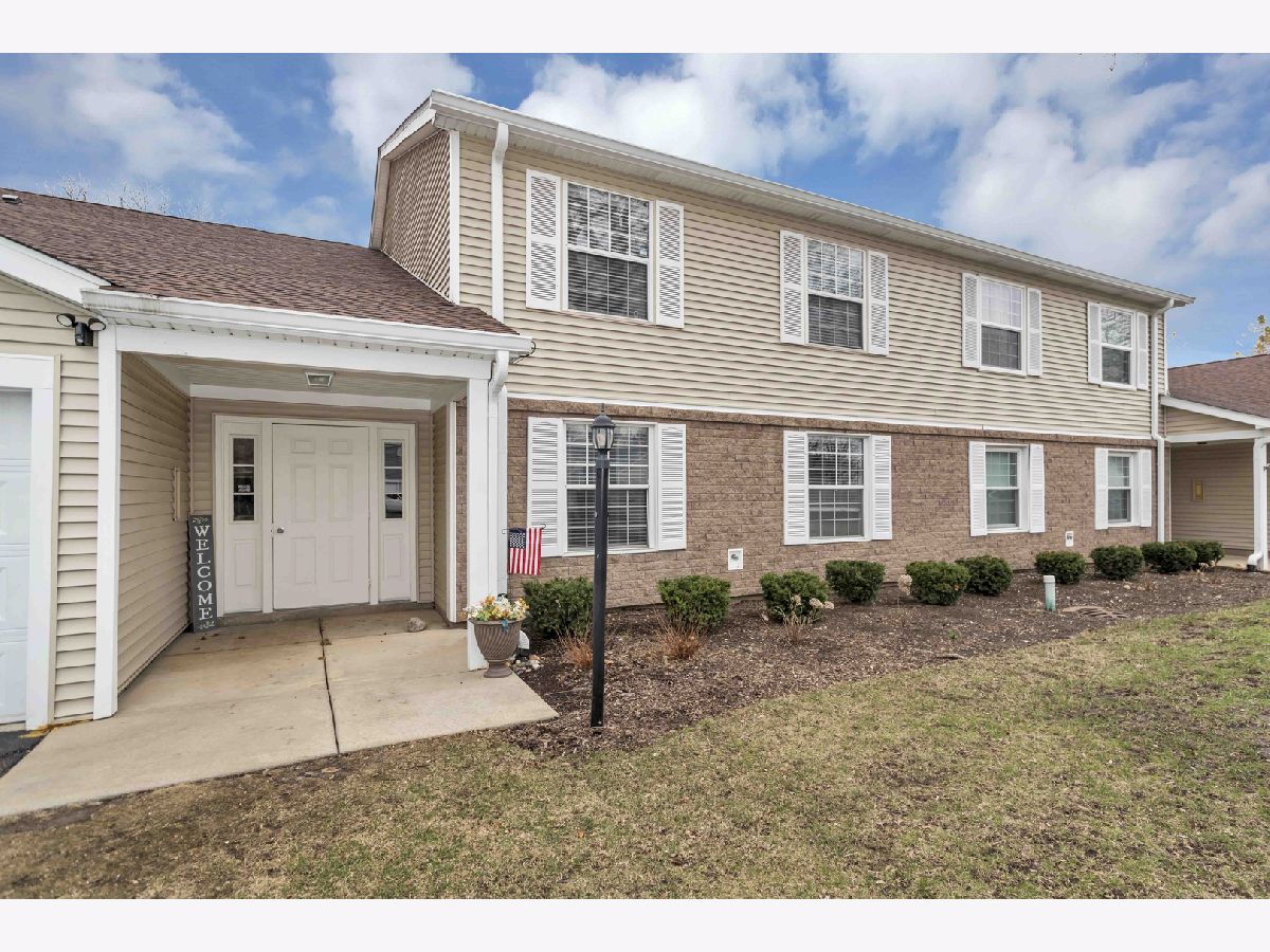 Condominiums Sold Hearthwood Farms Bartlett Illinois, 699 Greenfield