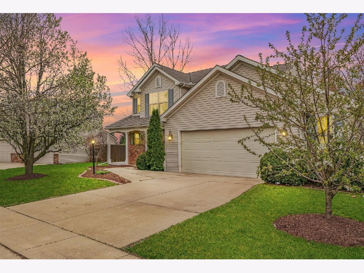 Homes & Condos & Townhomes Sold Cherry Hills Champaign Illinois, 3410 Waterville