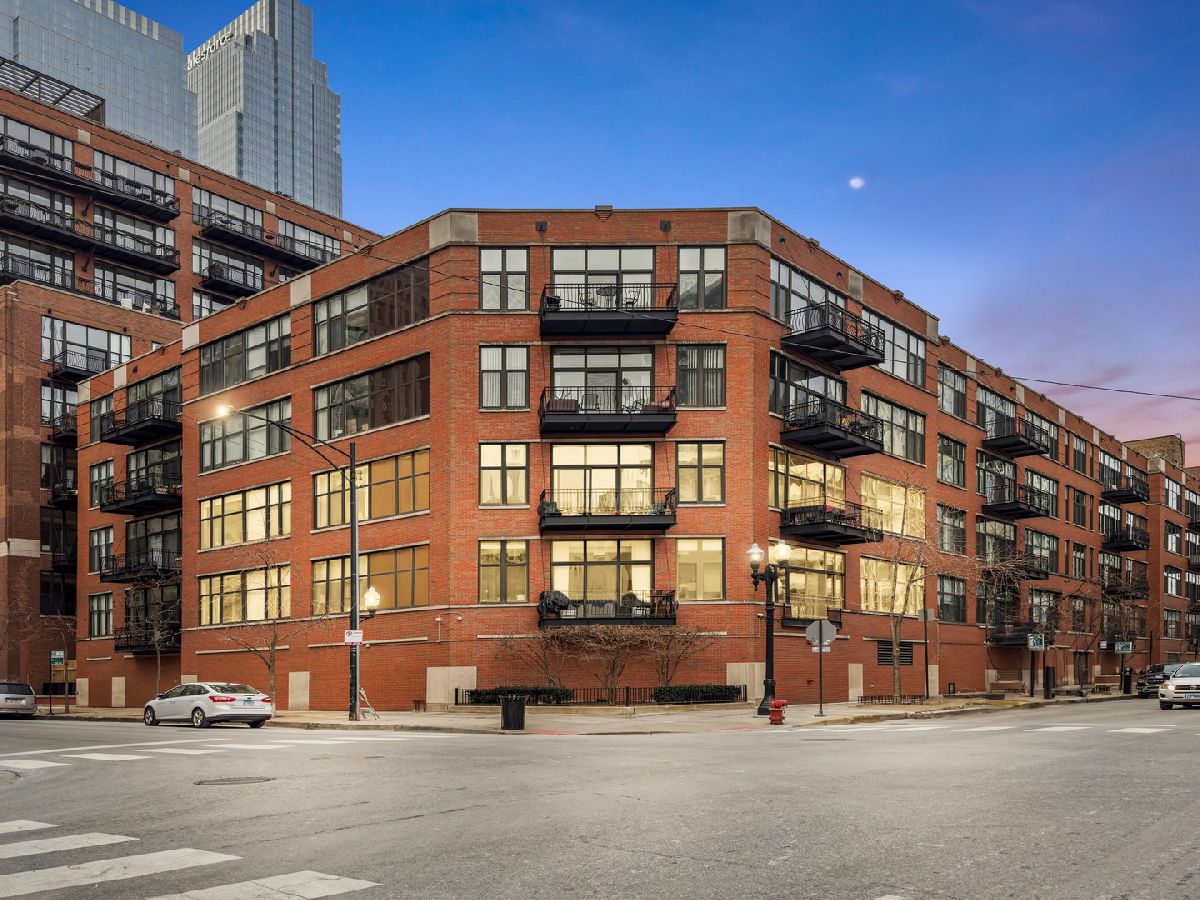 Condominiums Sold Union Square Lofts Chicago Illinois, 333 Hubbard