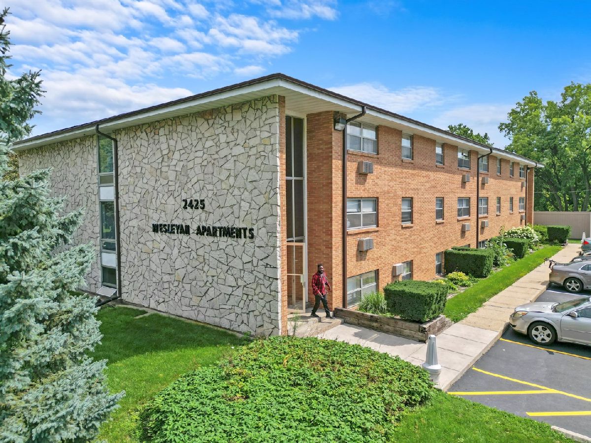 Rented Rockford Illinois, 2505 Wesleyan