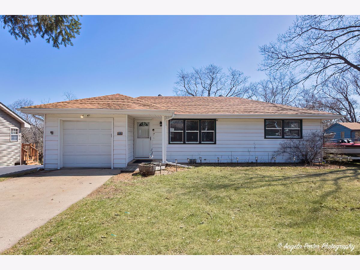 Homes Sold Venetian Village Lake Villa Illinois, 36665 Mary