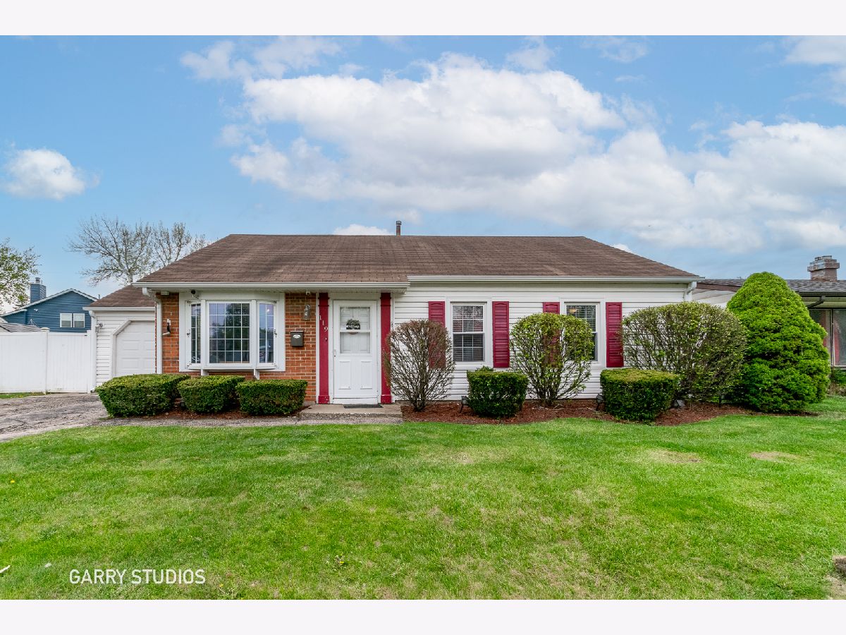 Homes & Townhomes Sold Woodland Heights Streamwood Illinois, 119 Edgewood