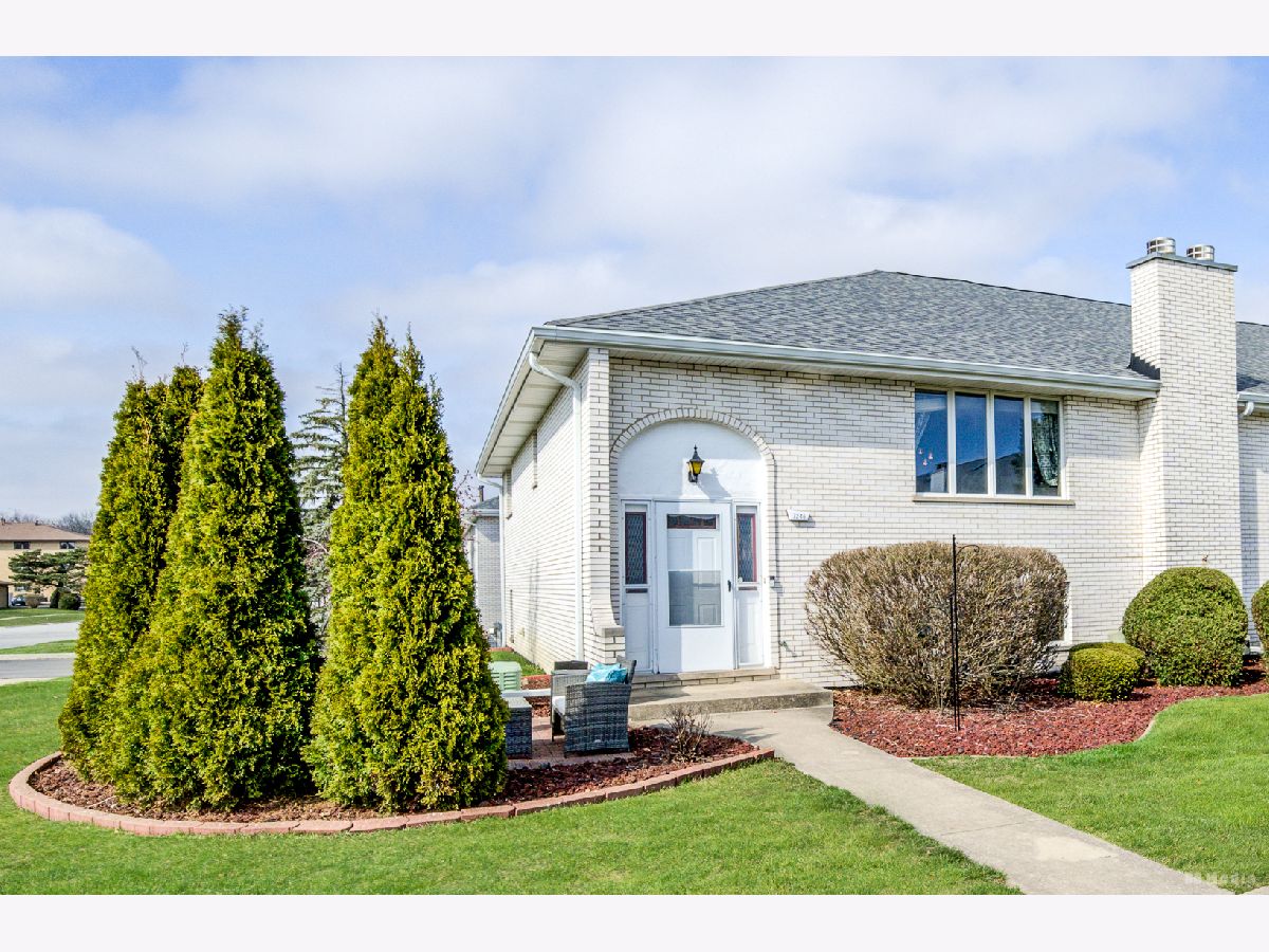 Condos & Townhomes Sold Catalina Villas Ii Orland Park Illinois, 7246 152nd