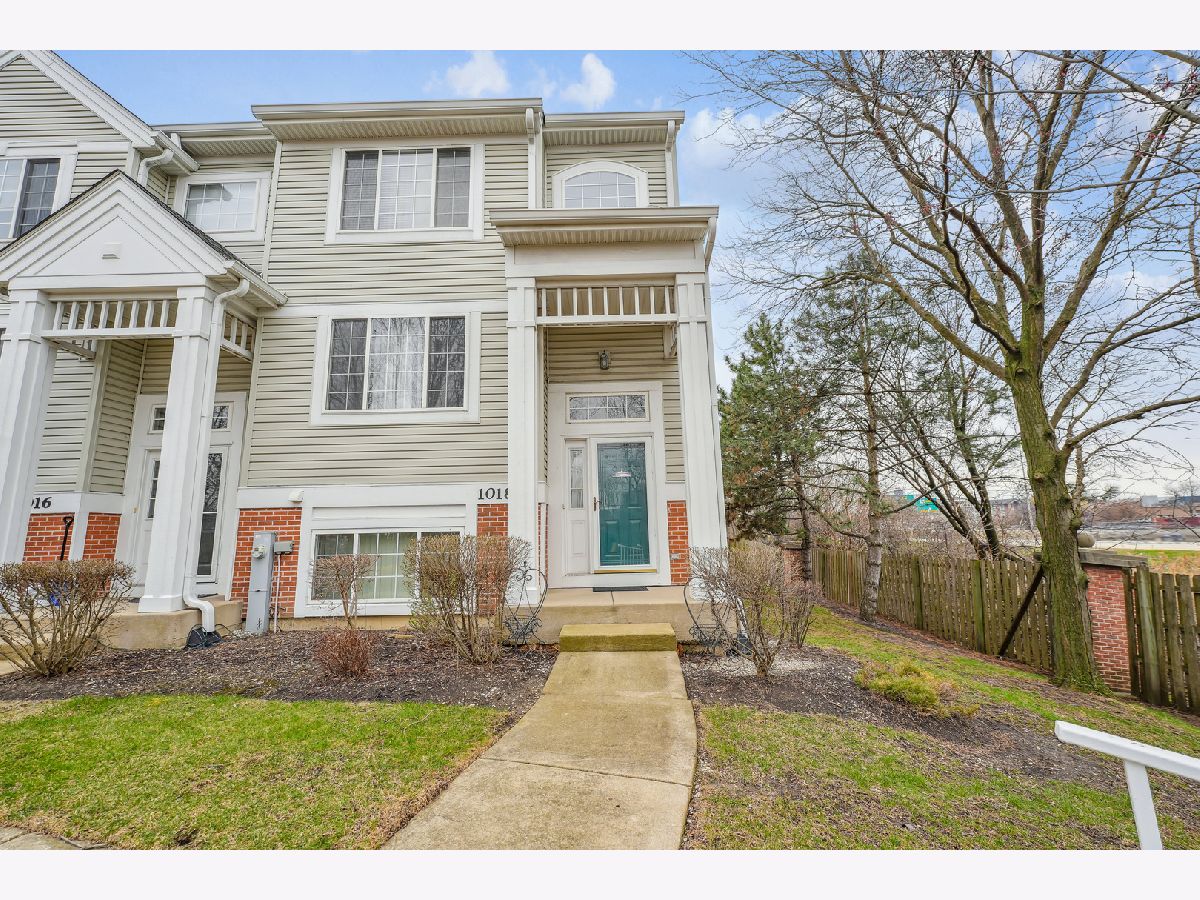 Townhomes Sold Arbor Club Elk Grove Village Illinois, 1018 Savoy