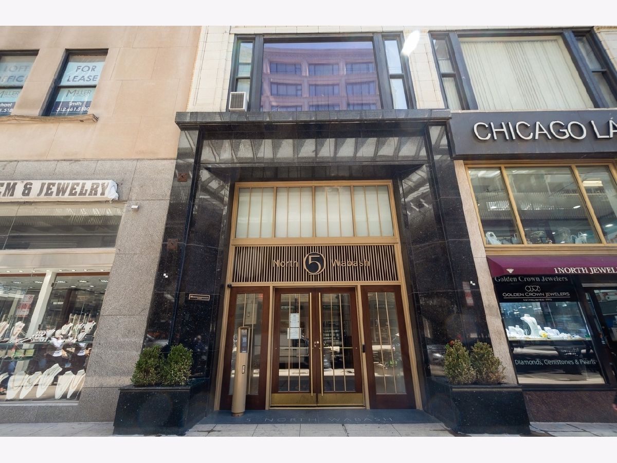  Rented Chicago Illinois, 5 Wabash