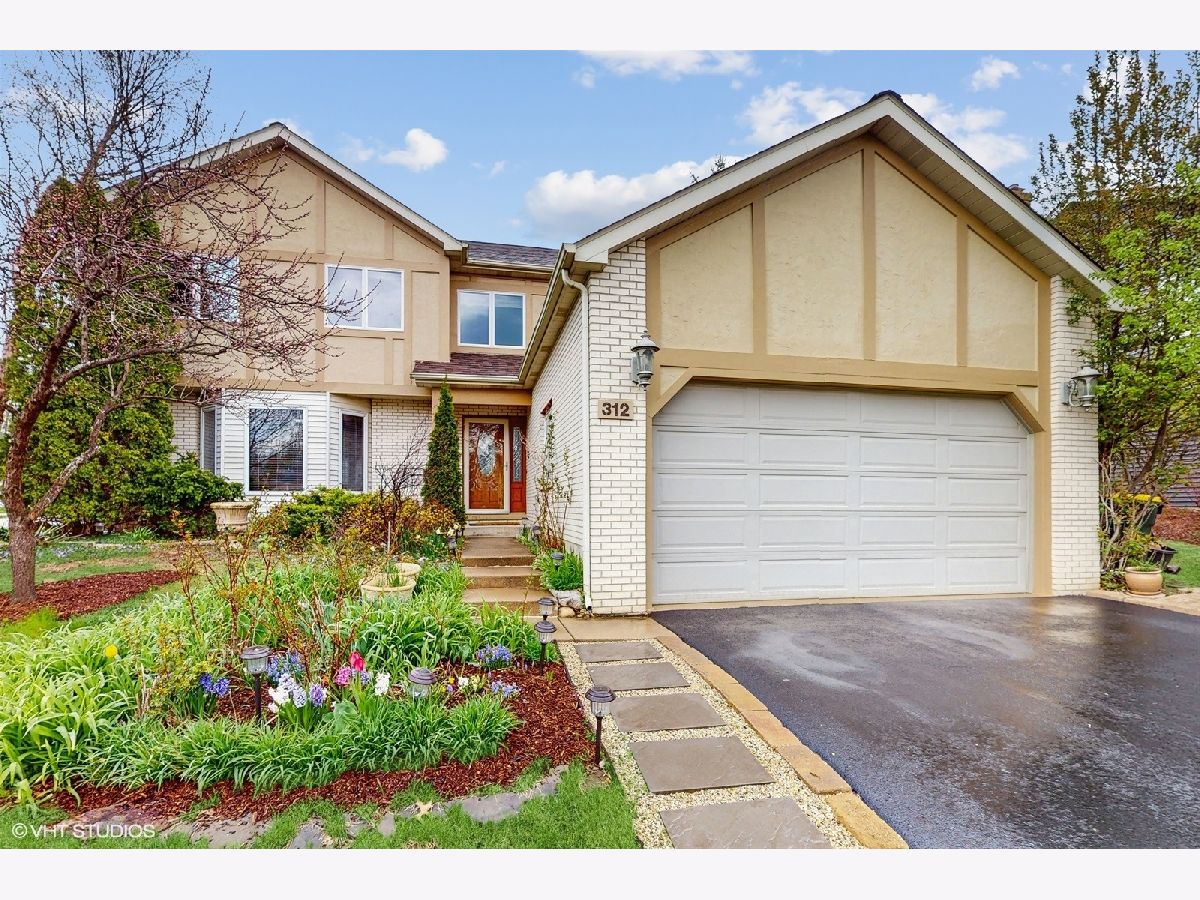Homes Sold Hillhurst Cary Illinois, 312 Carl Sands