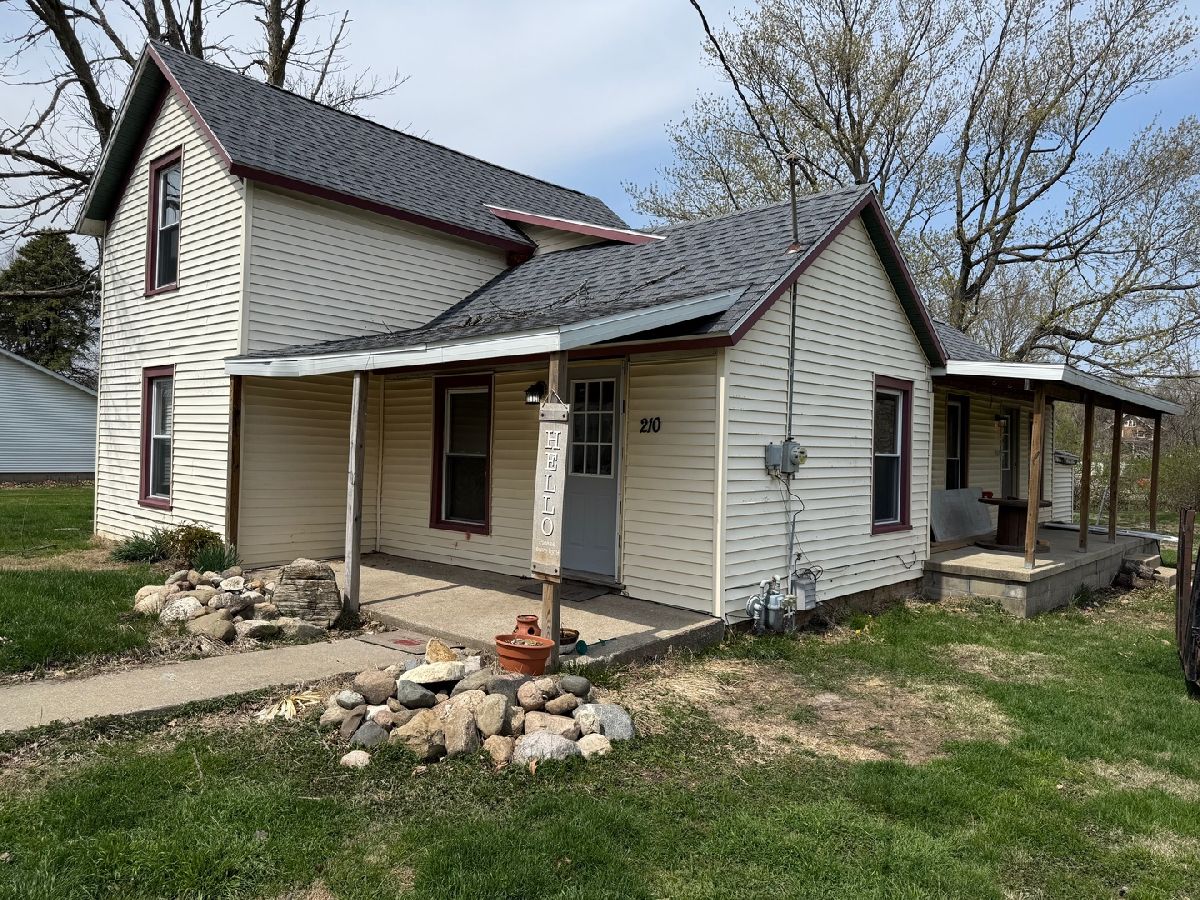  Sold Deland Illinois, 210 5th