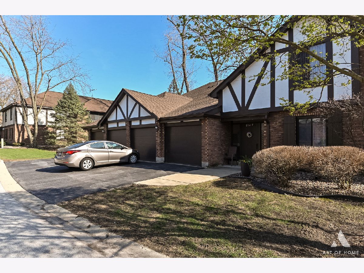 Condominiums Sold The Timbers Palos Hills Illinois, 8127 Chestnut