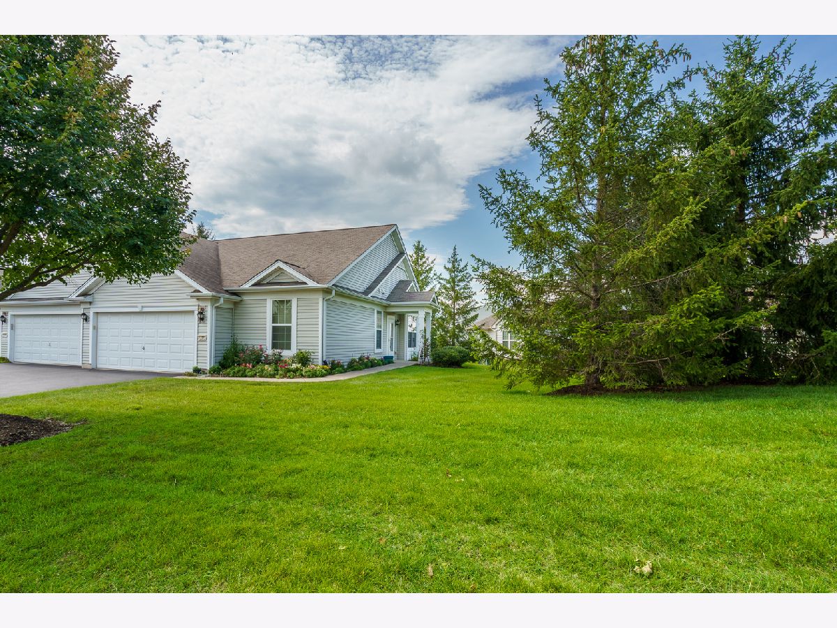 Homes & Townhomes & Condos Rented Del Webb Sun City Huntley Illinois, 13325 Oakwood