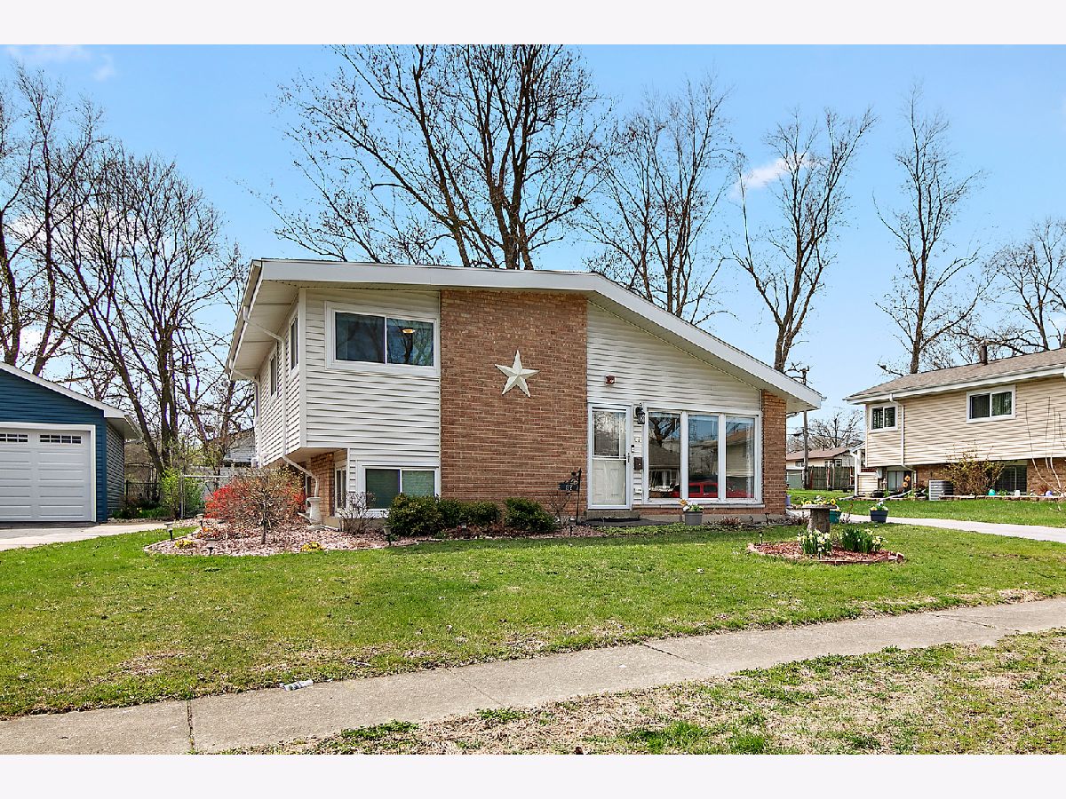 Homes Sold Westwood Park Forest Illinois, 67 Water