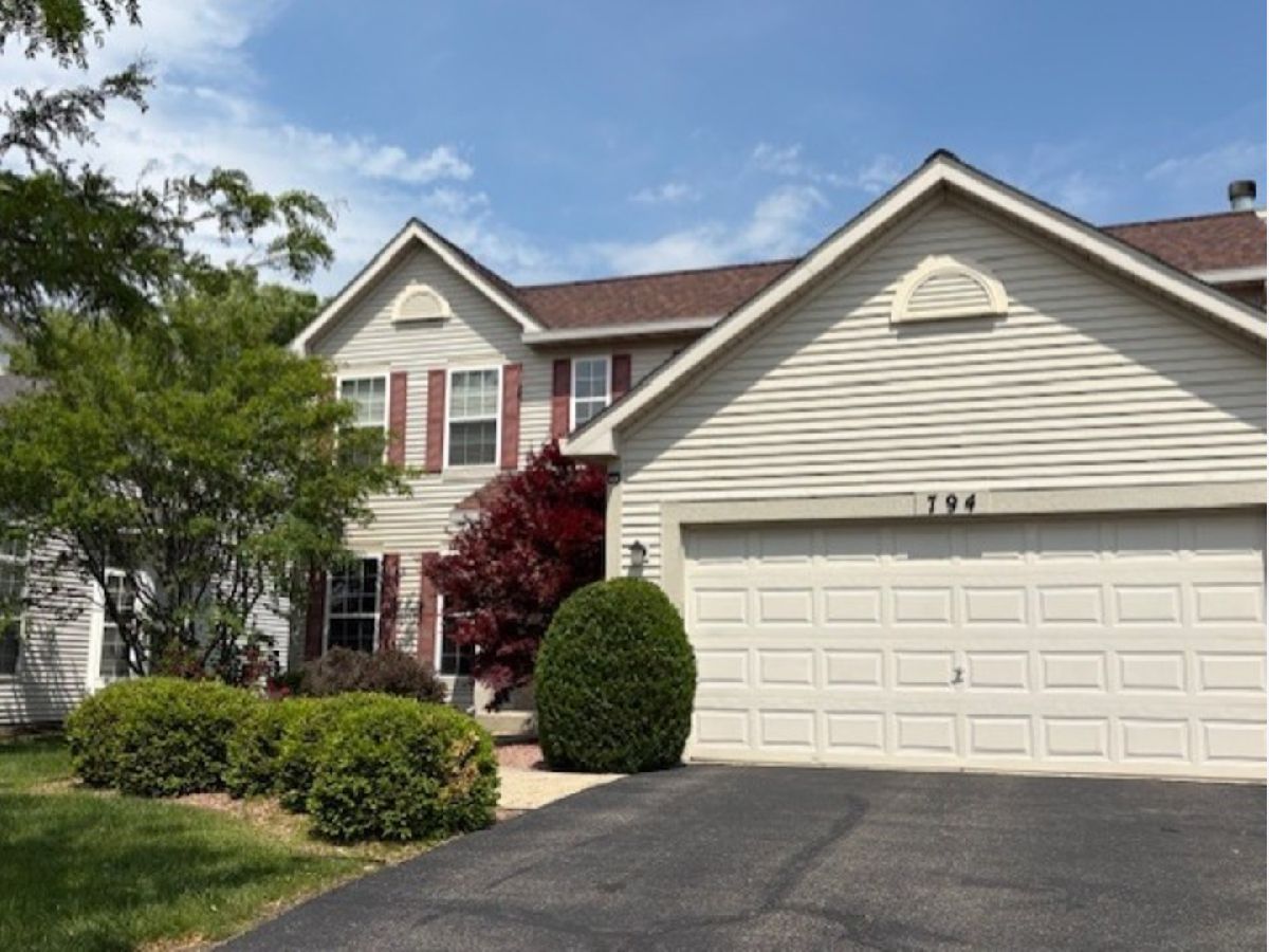 Homes Sold Thatchers Grove Aurora Illinois, 794 Meadowridge