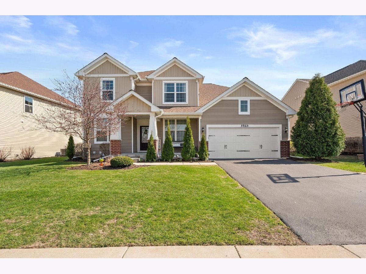 Homes Rented Ashwood Pointe Naperville Illinois, 3720 Honey Locust