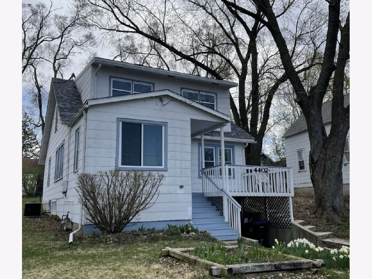  Rented Wonder Lake Illinois, 4402 E Lake Shore