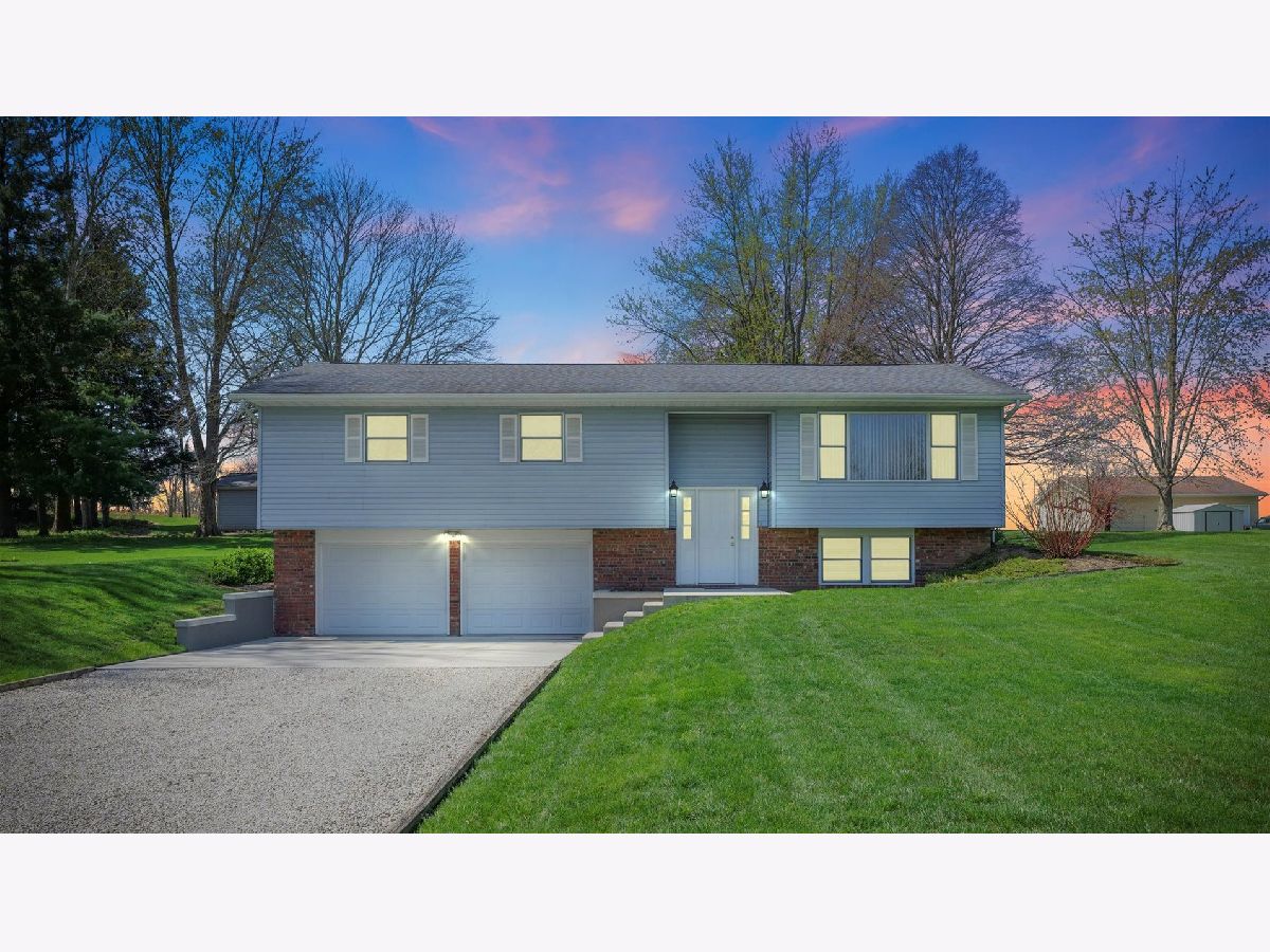  Sold White Heath Illinois, 2 Woodland