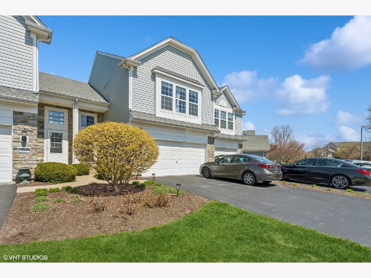 Townhomes & Homes Sold Prescott Mill Oswego Illinois, 405 Valentine