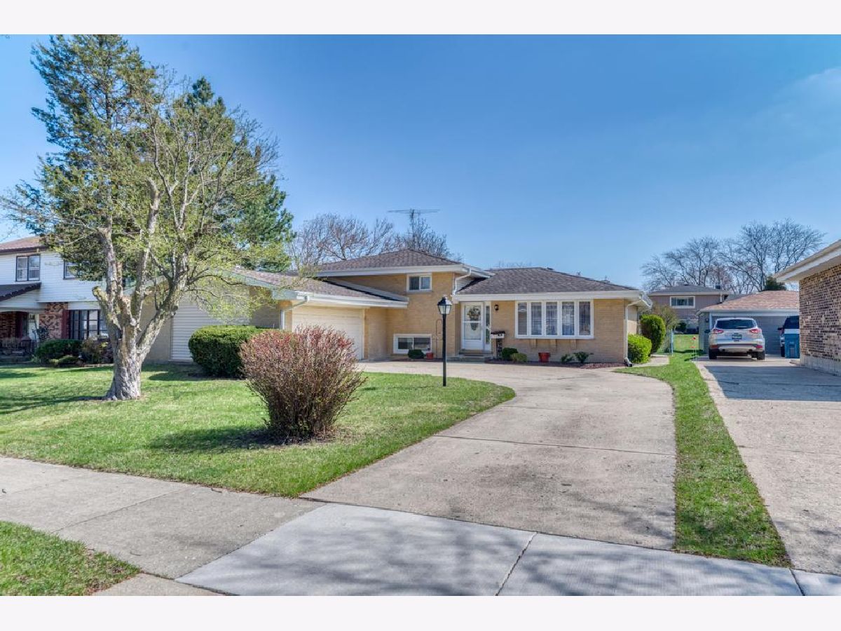 Homes Sold Green Ridge Addison Illinois, 1735 W Woodland