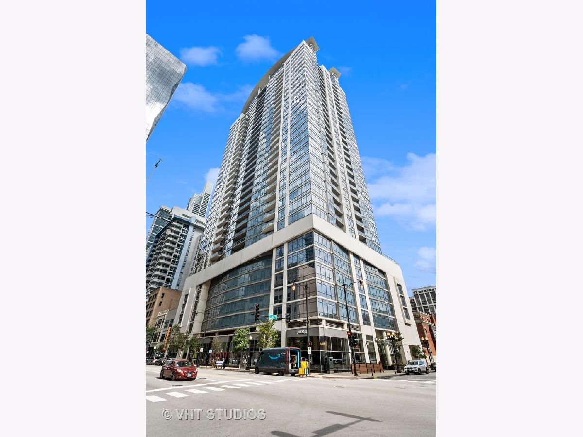 Condos & Townhomes Rented Museum Park Chicago Illinois, 100 14th