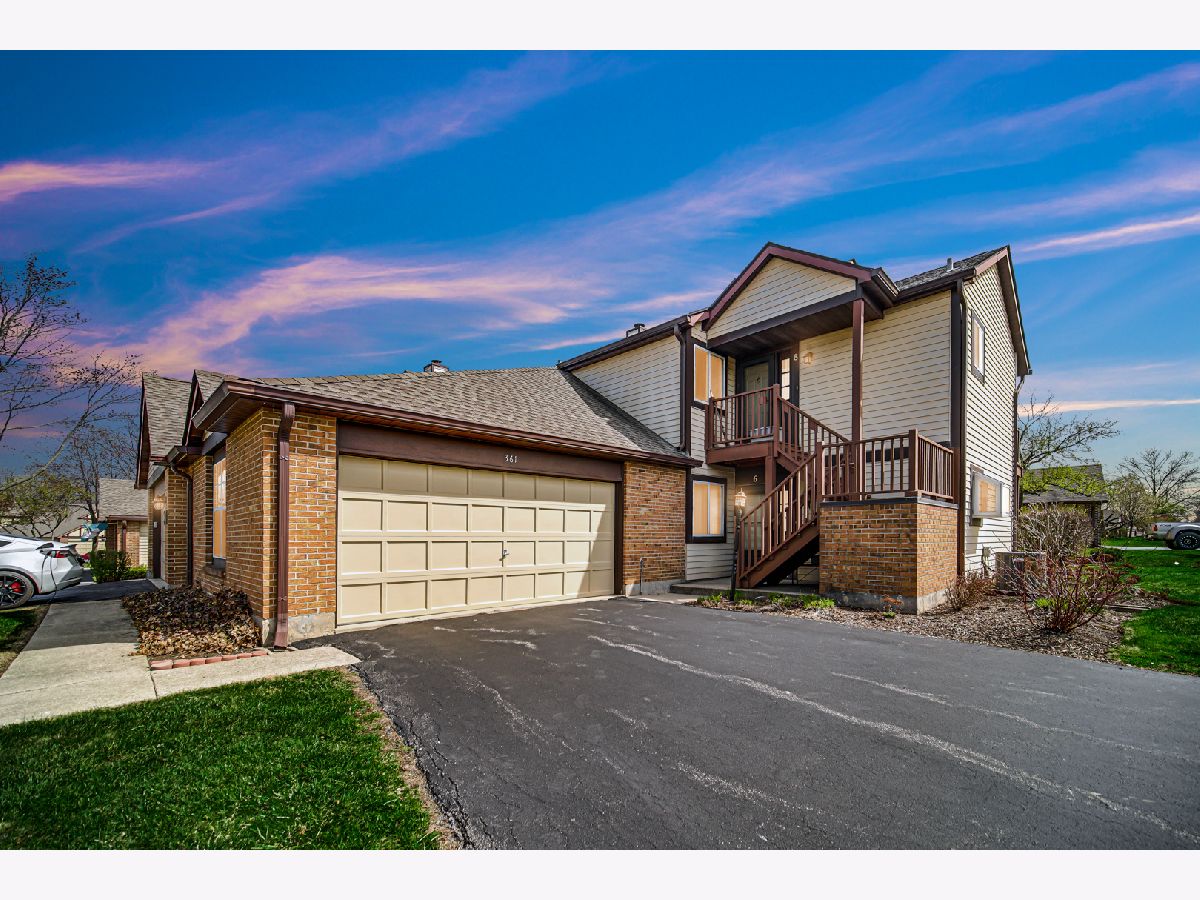 Condos & Townhomes Sold Butterfield Manor Glen Ellyn Illinois, 361 Sandhurst