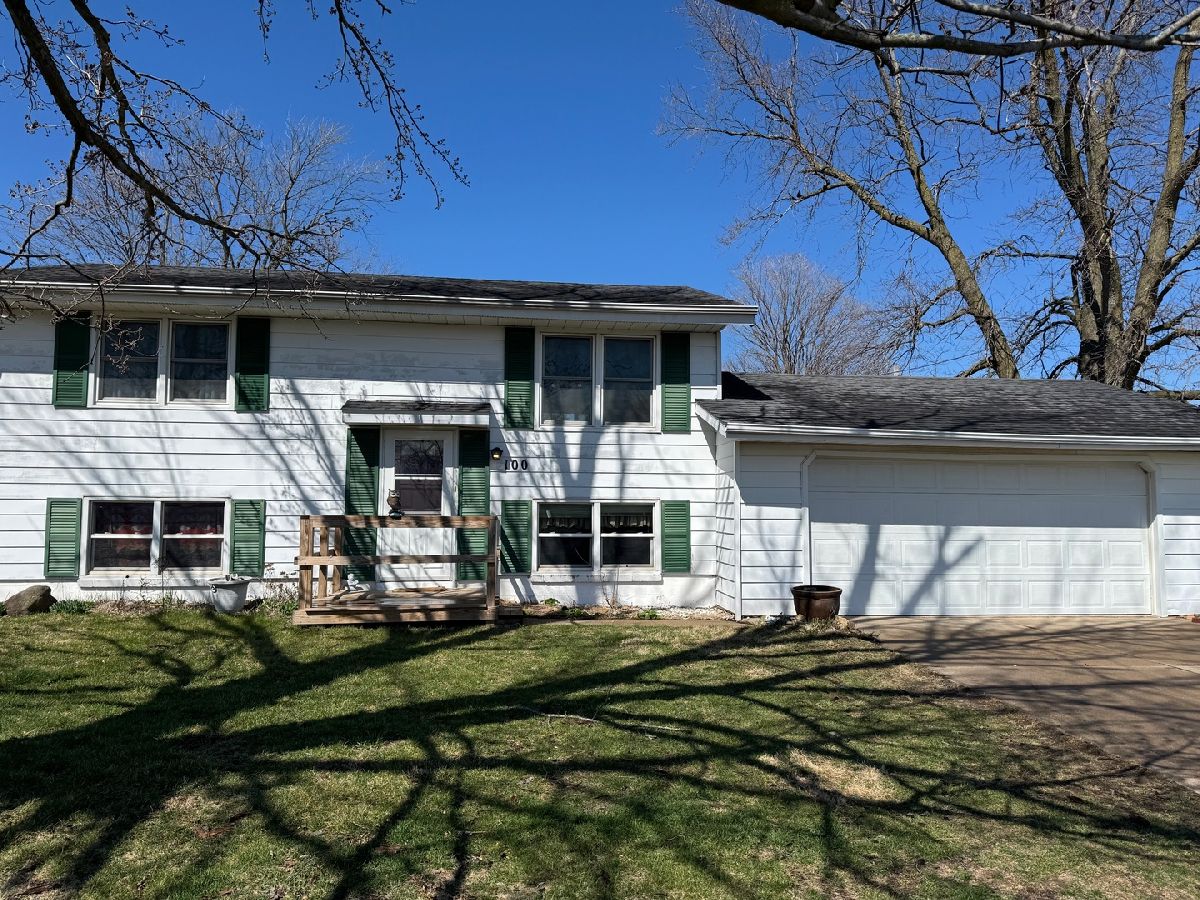  Sold Deer Creek Illinois, 100 Garfield