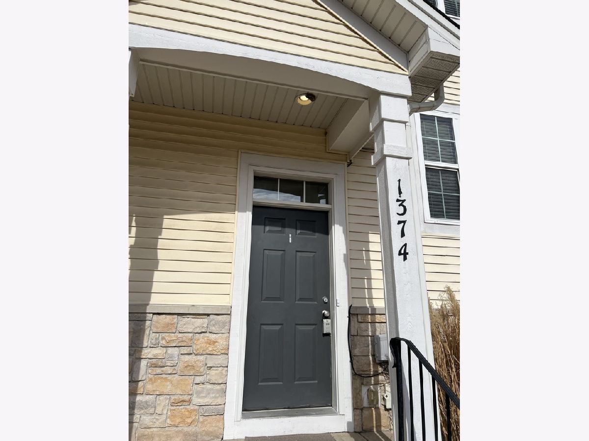 Townhomes Rented Timber Glenn Yorkville Illinois, 1374 Carolyn